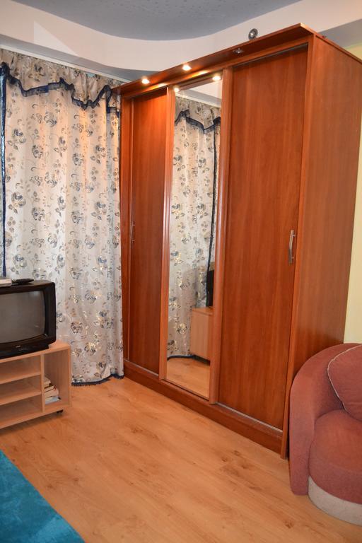 Apartment On Peremogy Square Kiev Esterno foto